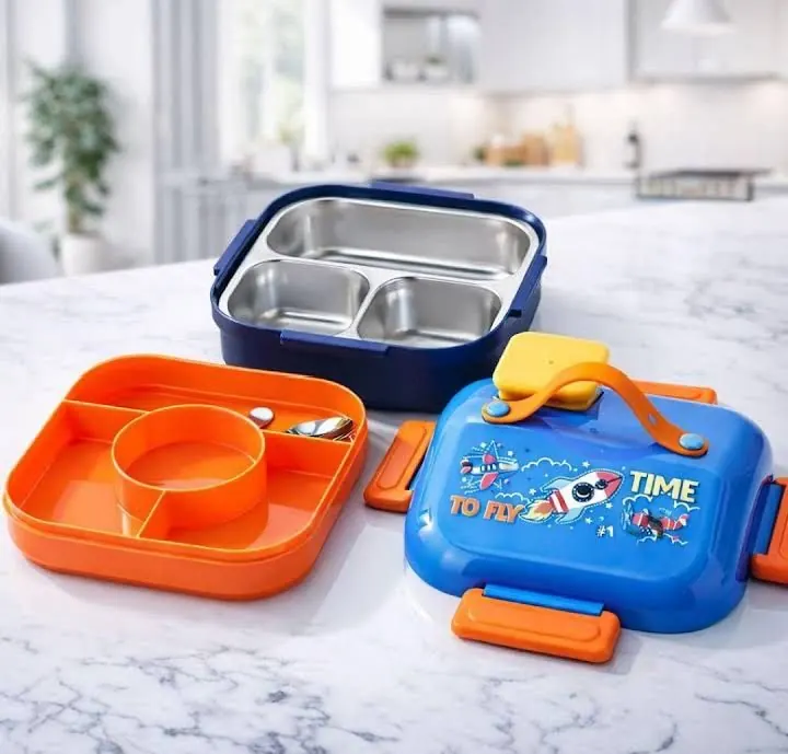 Space rocket lunch box