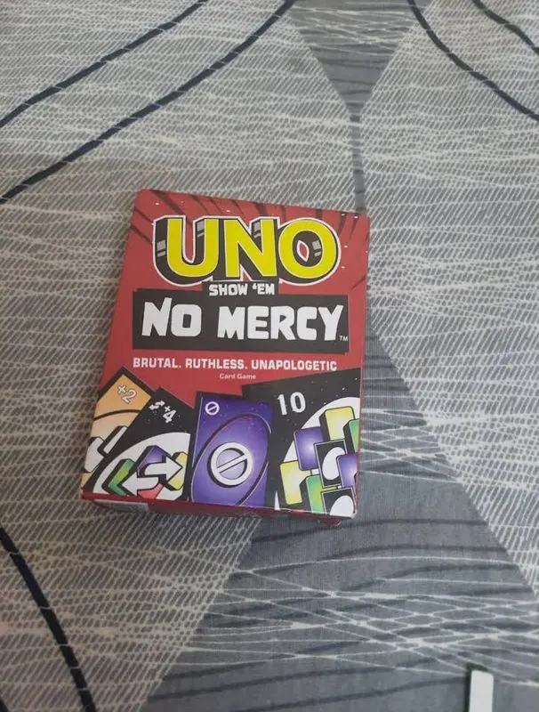 UNO Show 'Em No Mercy action card game